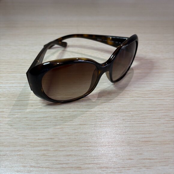 Authentic Prada Oval Sunglasses – Classic Tortoise Frame main image 2